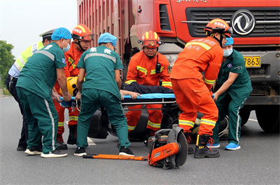 中国台湾沛县道路救援